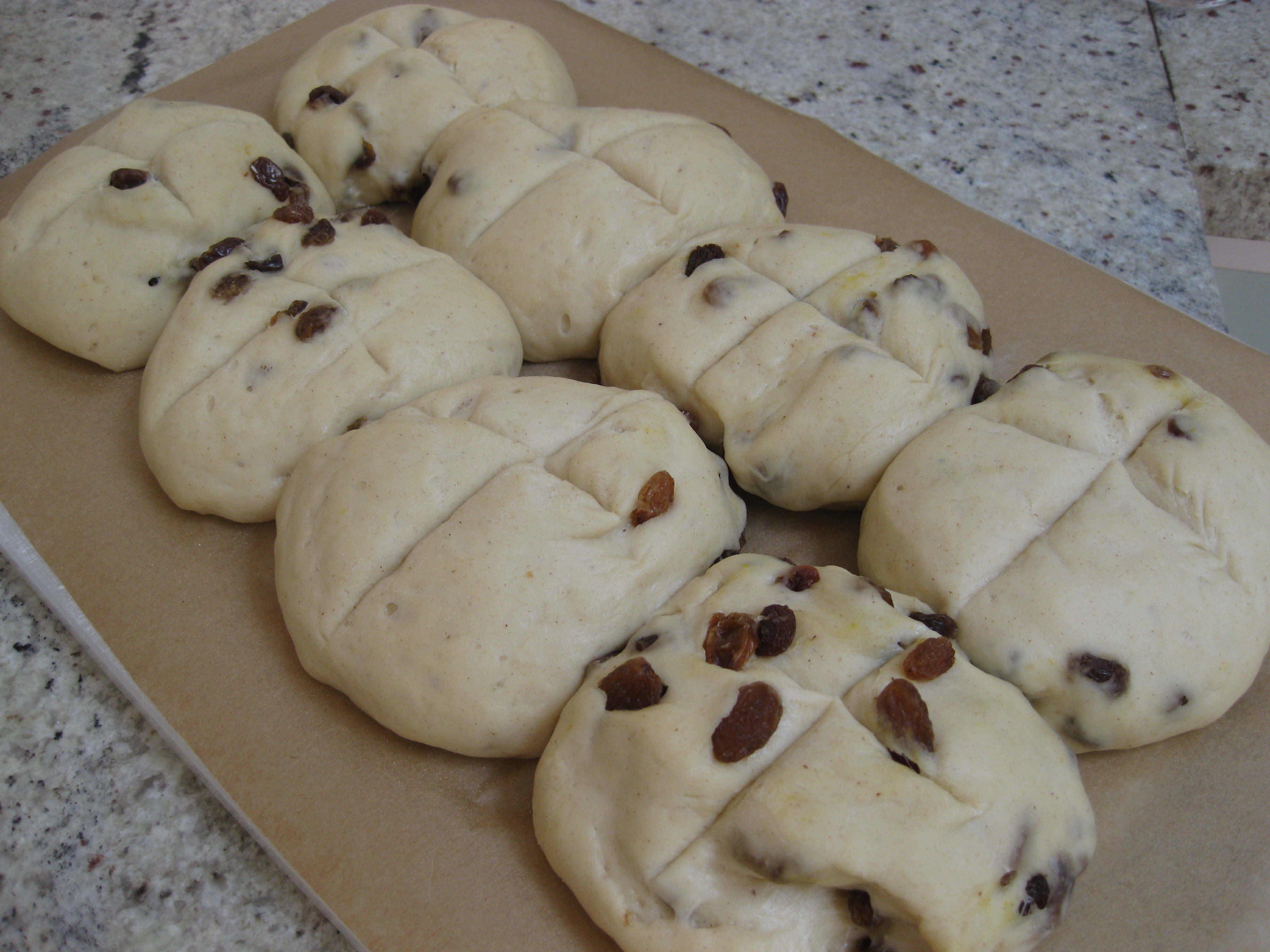 hot_cross_buns_rising