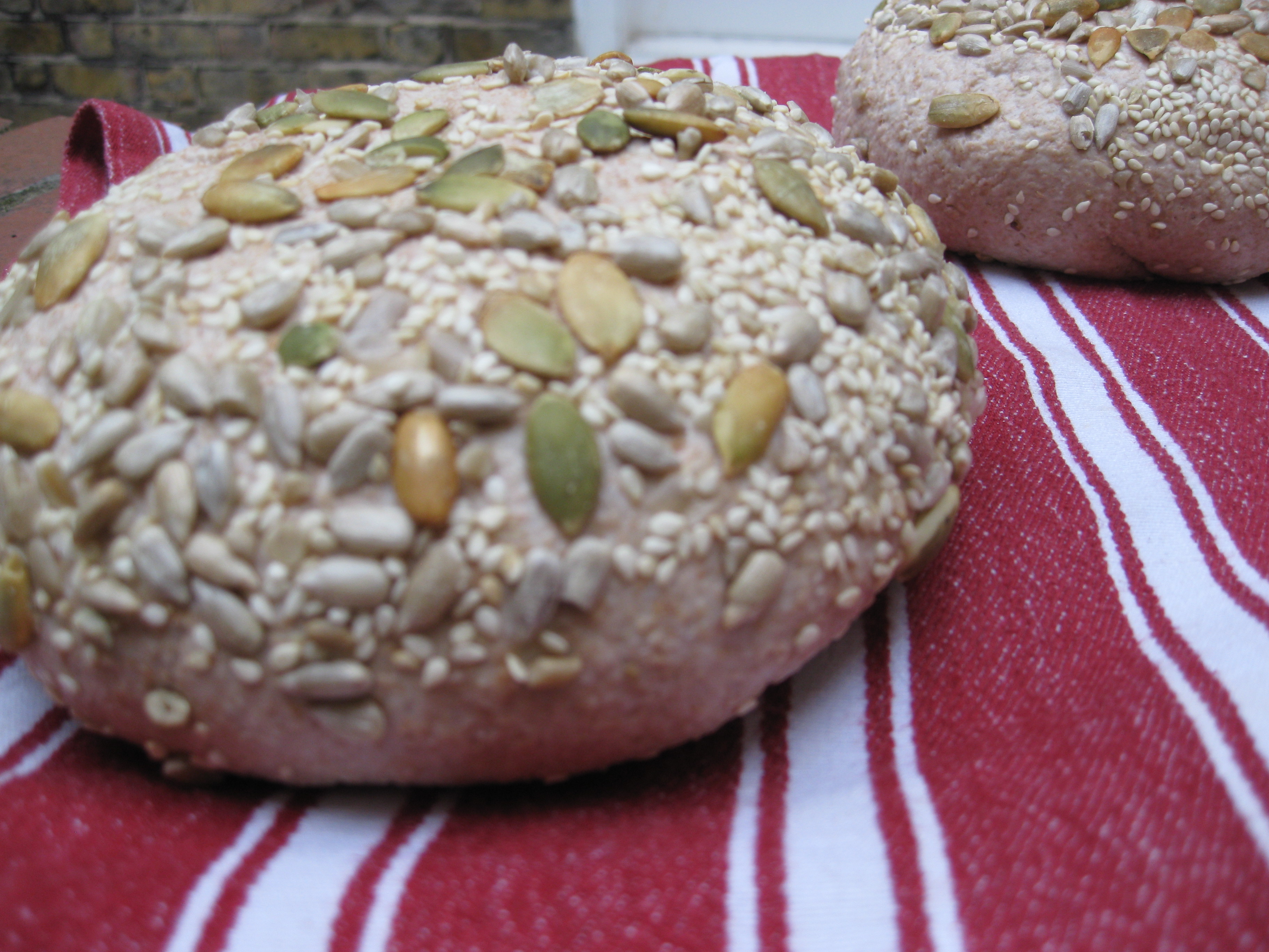delicious_seeded_spelt_loaf