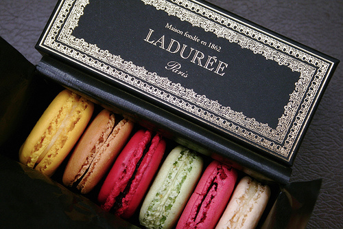 beautiful_laduree_macarons