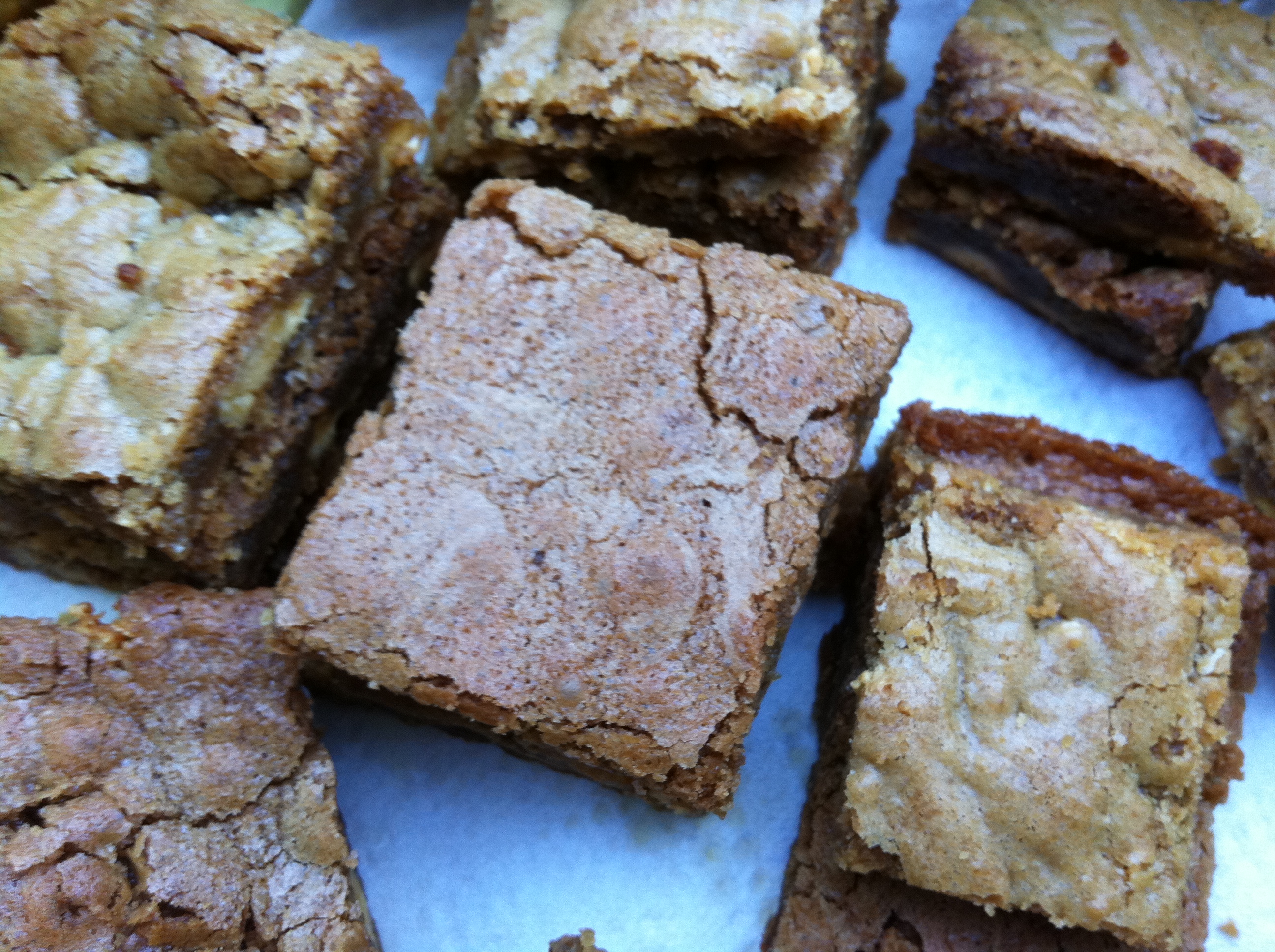 delicious_turron_blondies