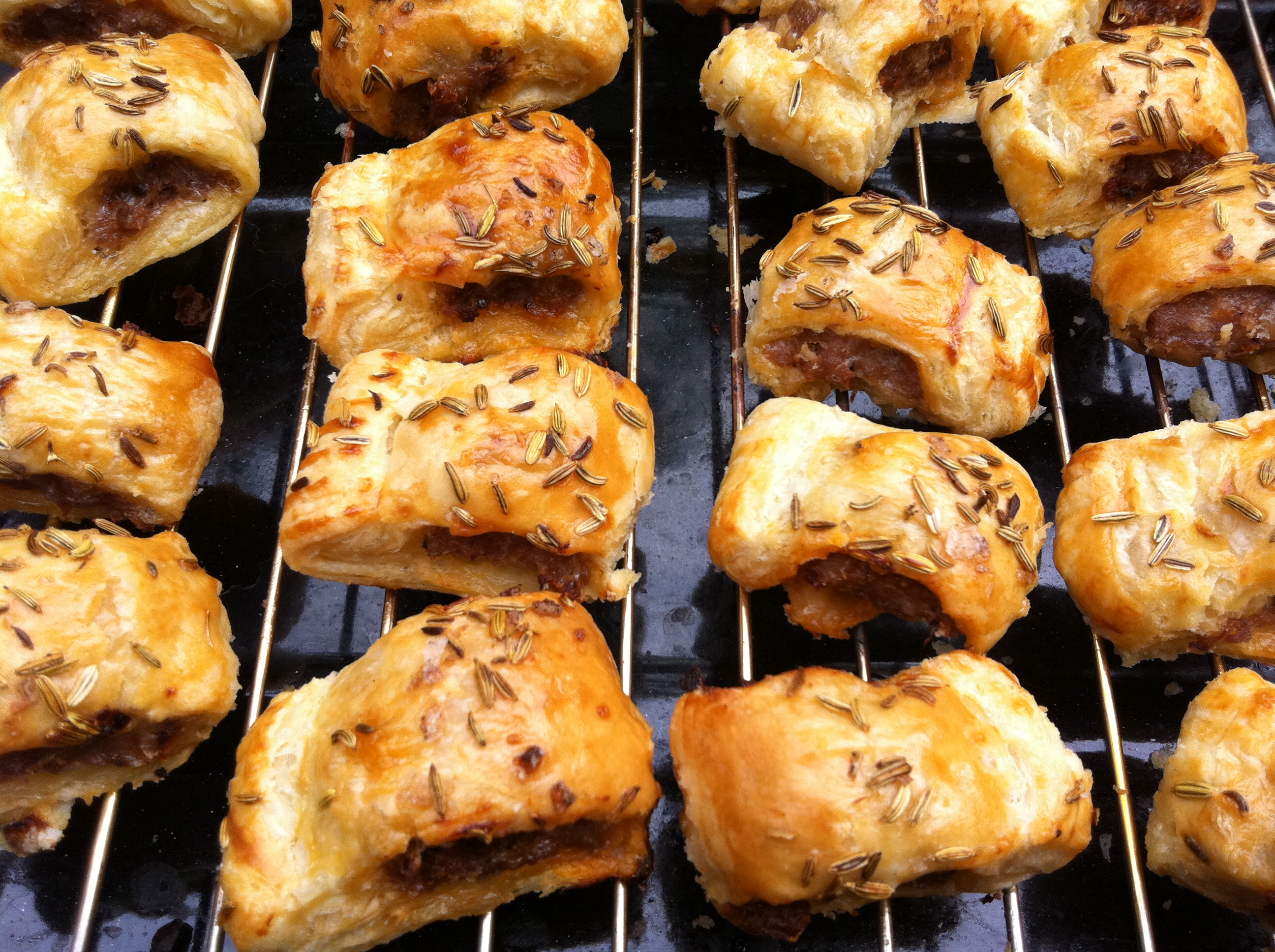 sausage_rolls_with_chilli