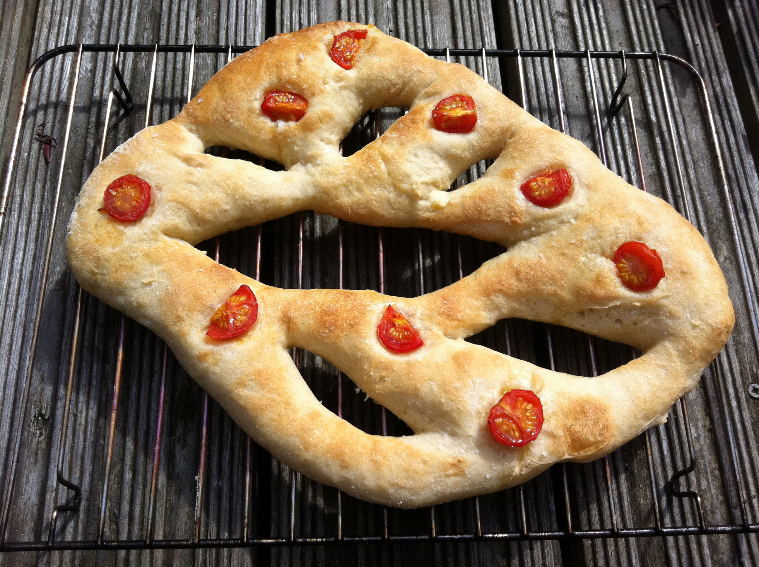 oven_dried_tomato_fougasse