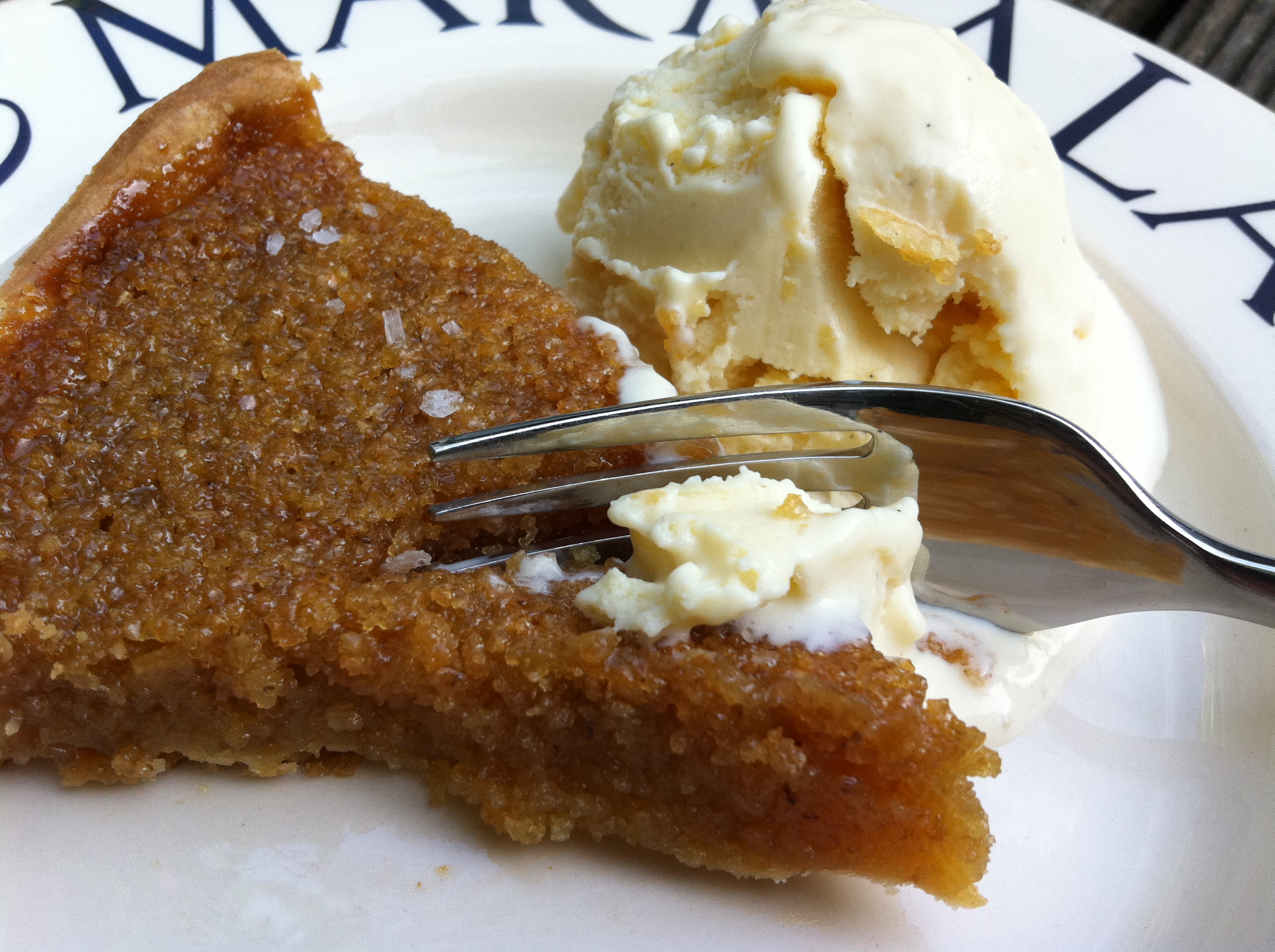 homemade_treacle_tart_ice_cream