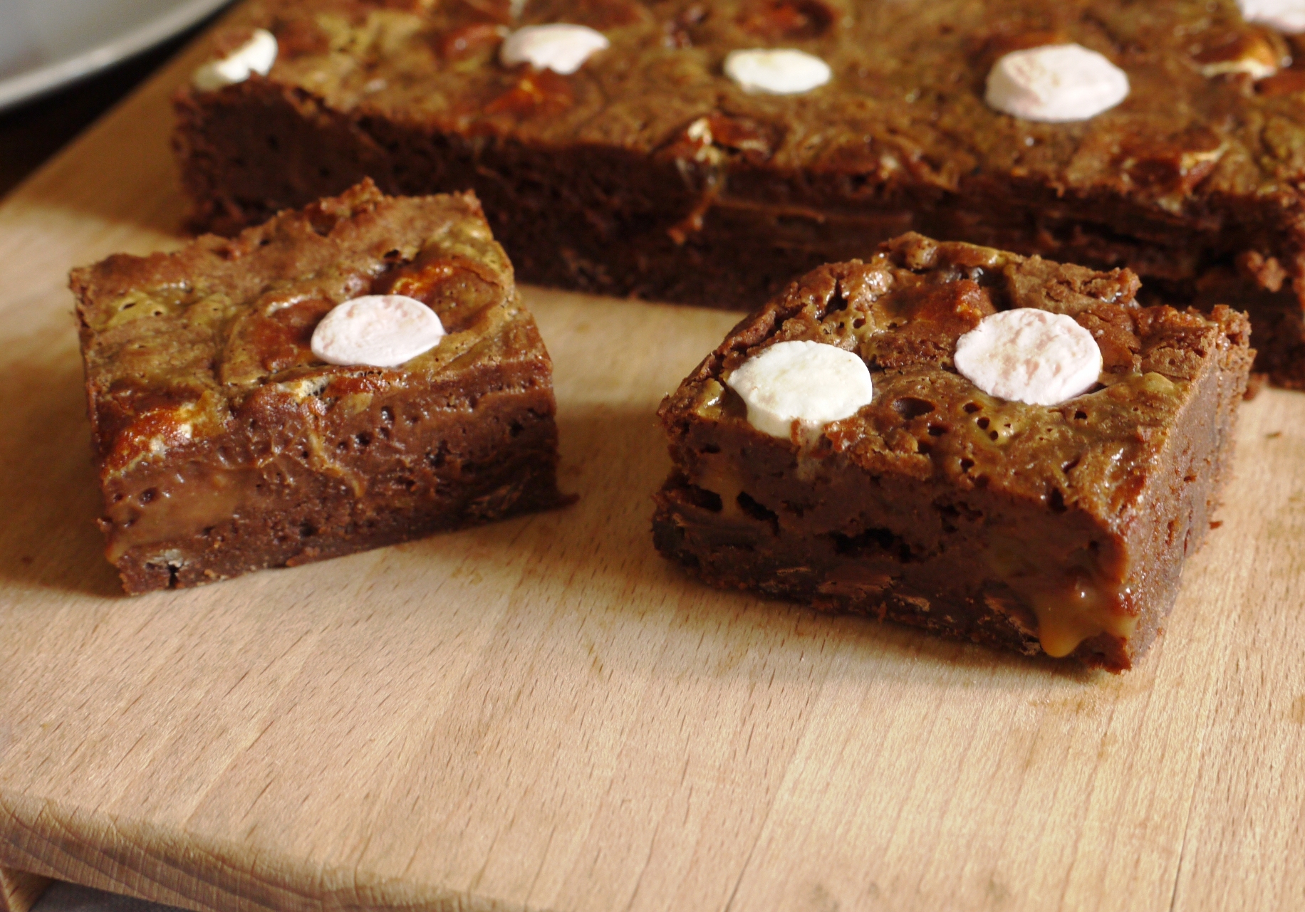 caramel_marshmallow_brownies