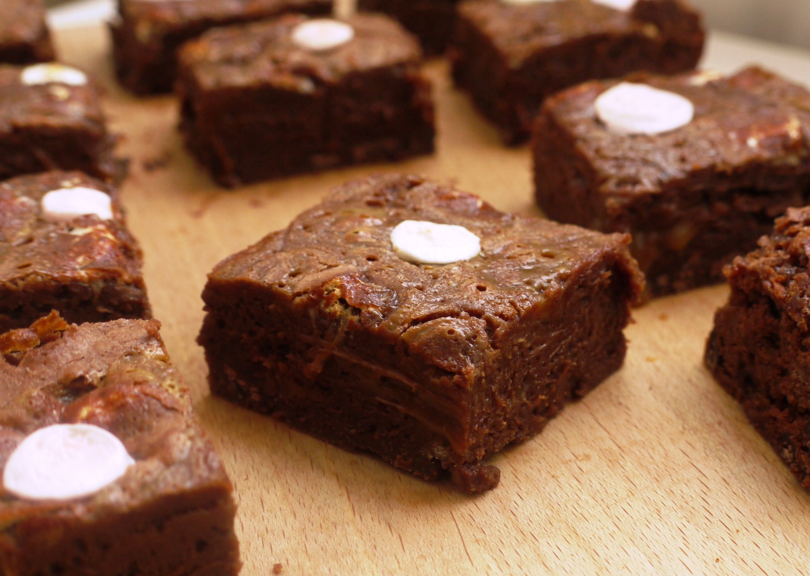 marshmallow_caramel_brownies