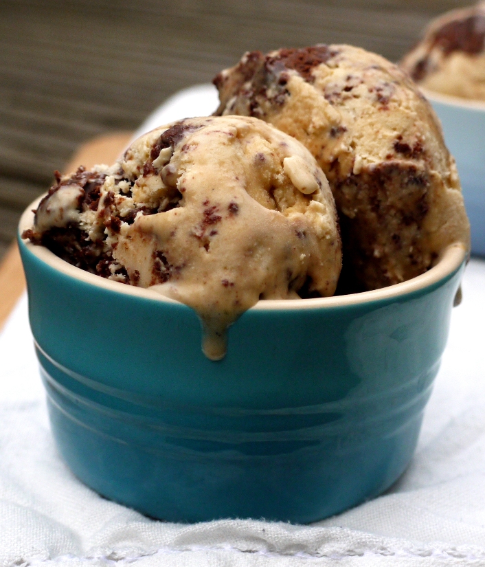 peanut brownie ice cream