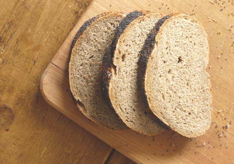 Black Pepper Rye Loaf 