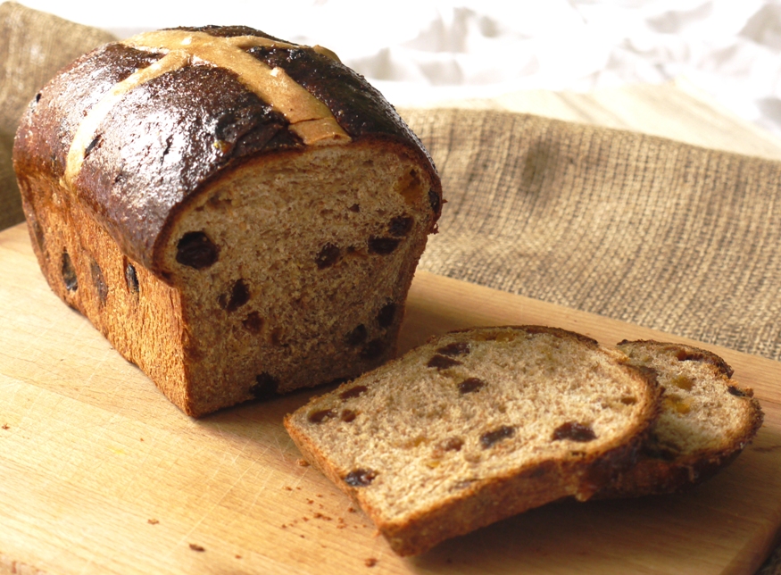 Wholemeal hot cross loaf
