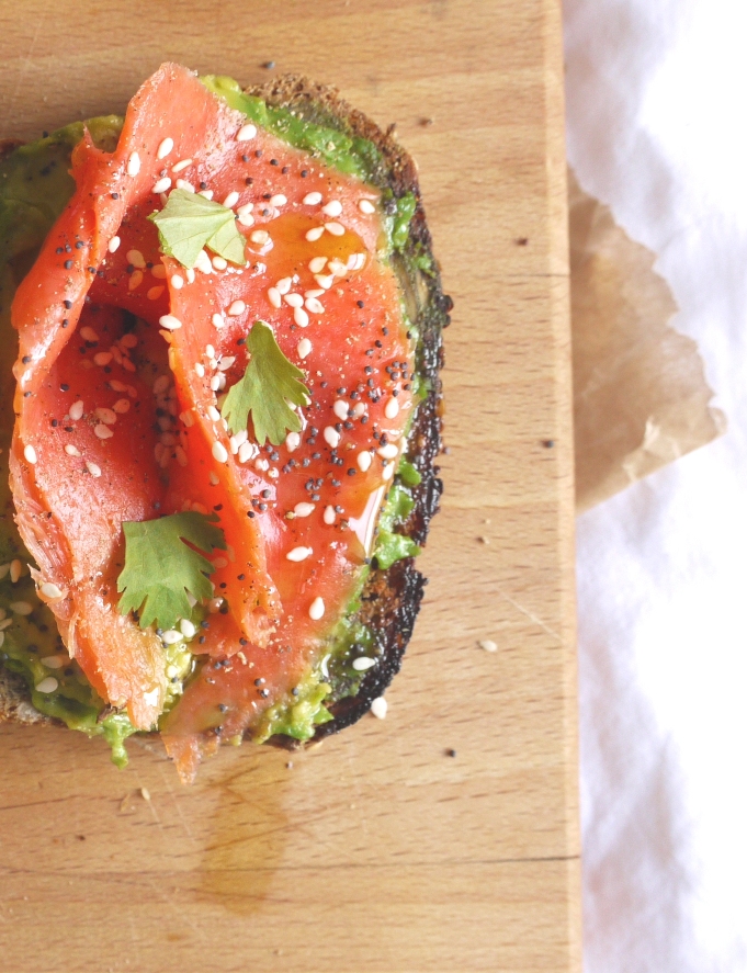 Seeded rye smoked salmon