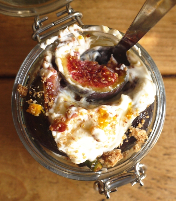 Roasted Figs with Amaretti Mascarpone