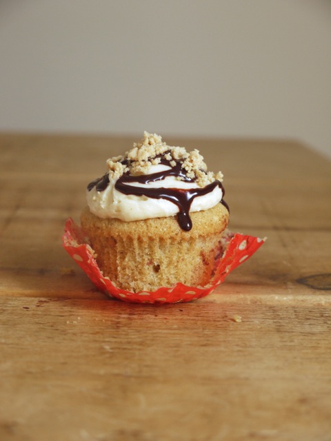 Peanut Butter Cupcakes with Chocolate Sauce