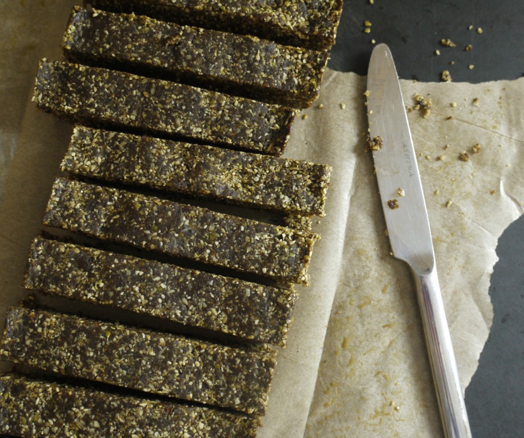 Apricot, Coconut & Hemp Protein Bars3