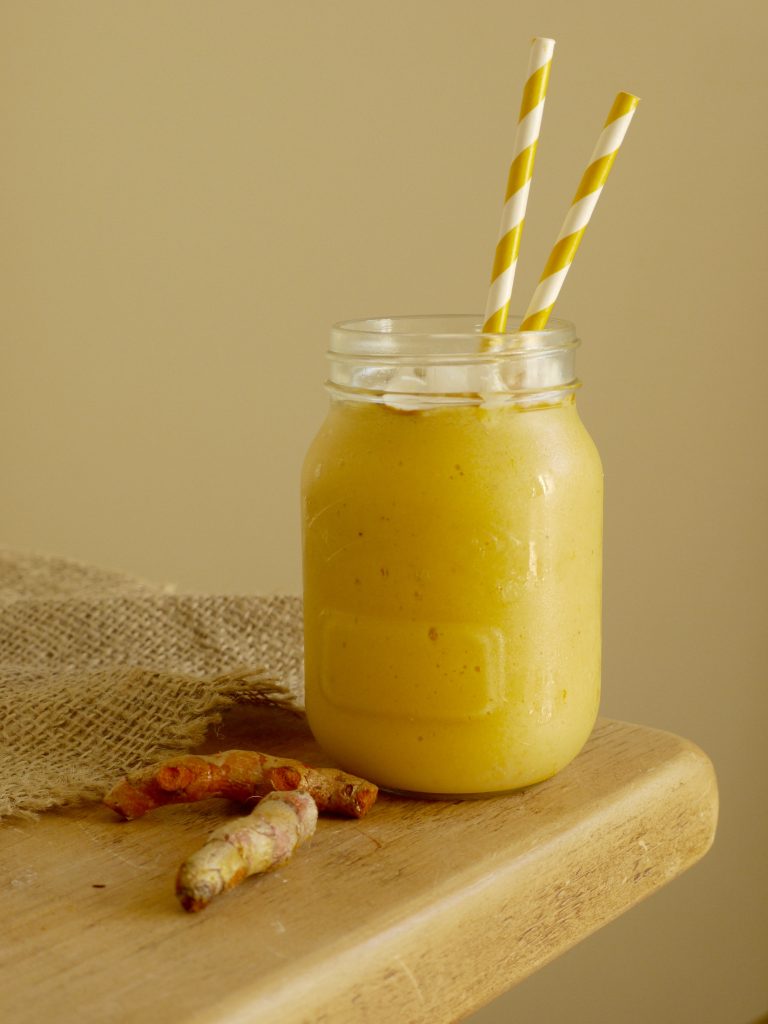 Mango Turmeric Smoothie