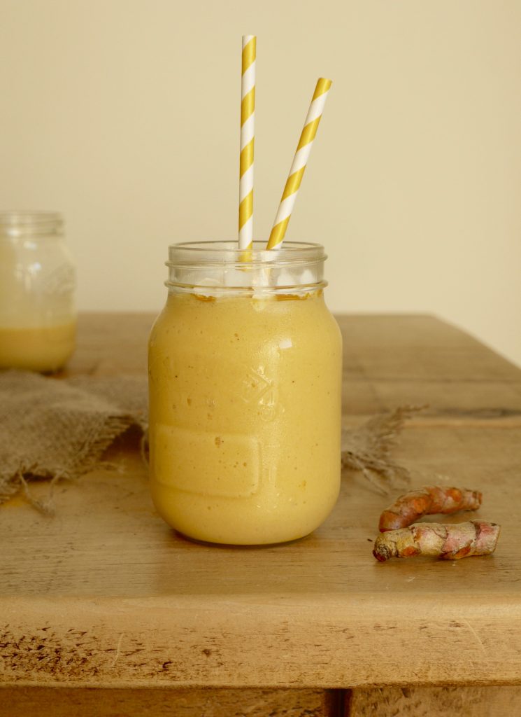 Mango Turmeric Smoothie