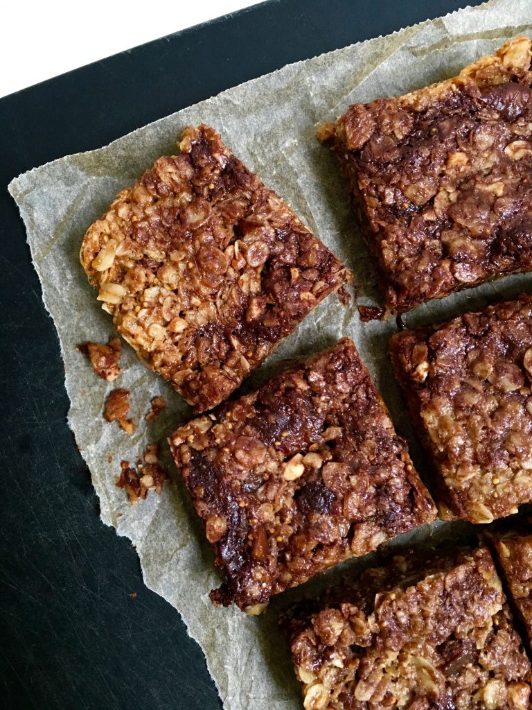 fig-dark-chocolate-almond-flapjacks-2