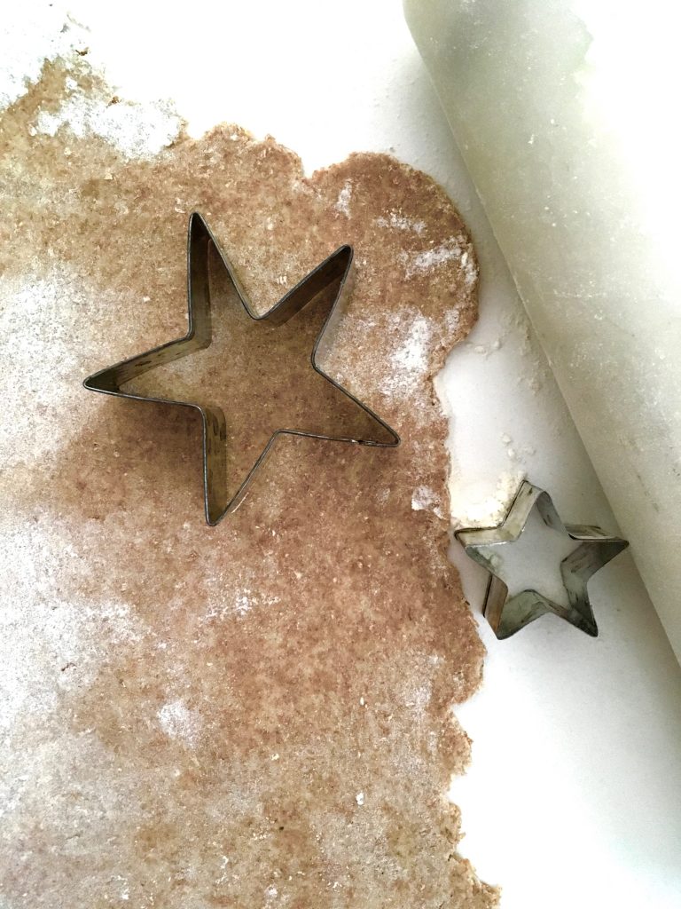 spelt-apple-star-biscuits-1