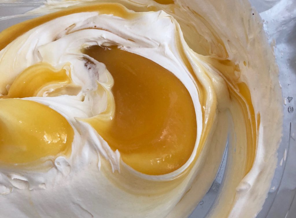 Lemon curd cream