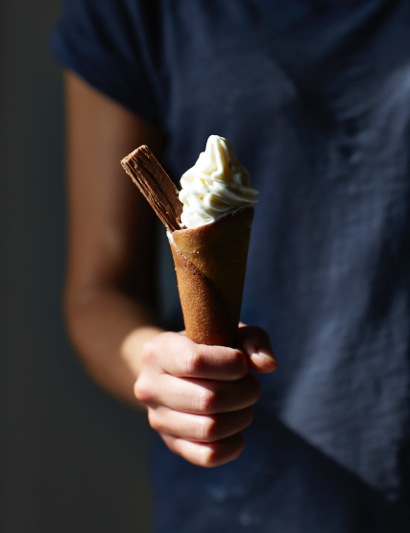 homemade greek yoghurt soft serve